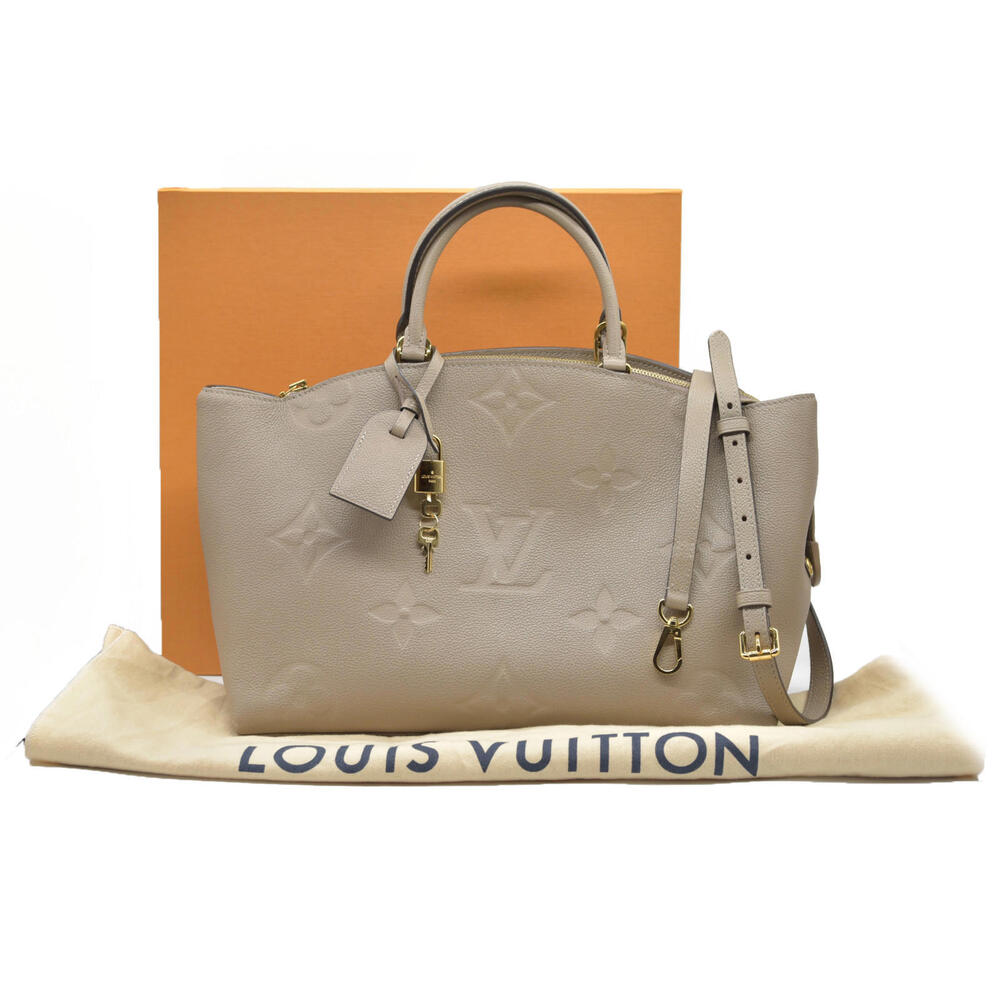 $3800 Louis Vuitton Empreinte Monogram Giant Grand Palais